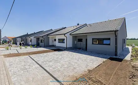 Prodej domu 87 m² s pozemkem 631 m², Znojmo - Načeratice