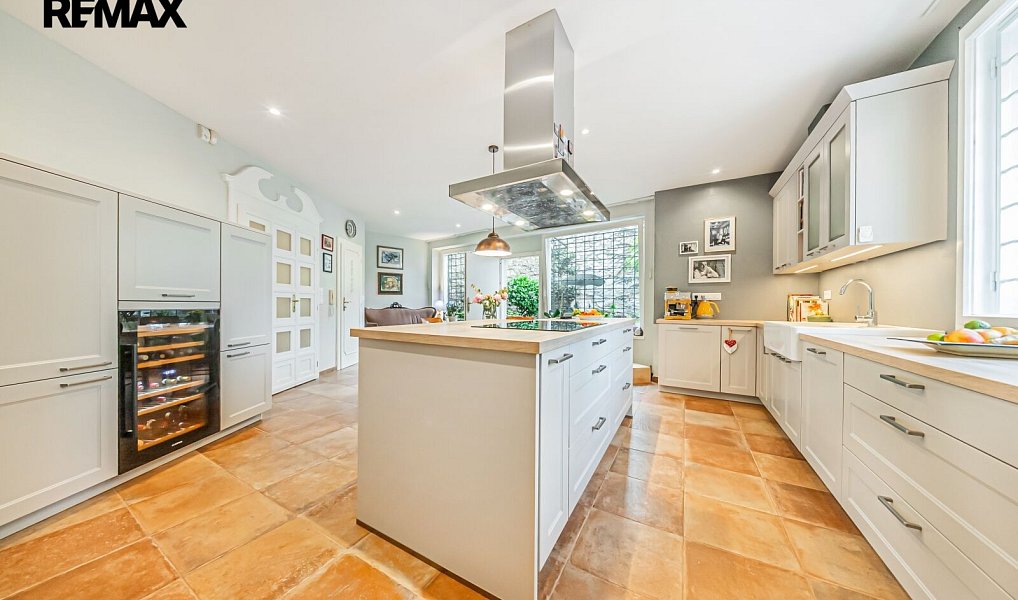 Prodej kanceláře 333 m², Praha – náhled fotky 16