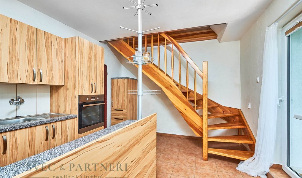 Prodej domu 188 m² s pozemkem 887 m², Český Krumlov – náhled fotky 3