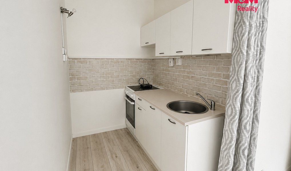 Prodej bytu 2+kk 26 m², Louny – náhled fotky 2