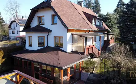 Prodej domu 400 m² s pozemkem 934 m², Husovy sady, Černovice, okres Pelhřimov
