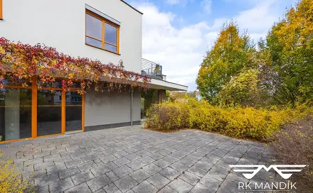 Prodej obchodních prostor 90 m², K Cukrovaru, Odolena Voda, okres Praha-východ