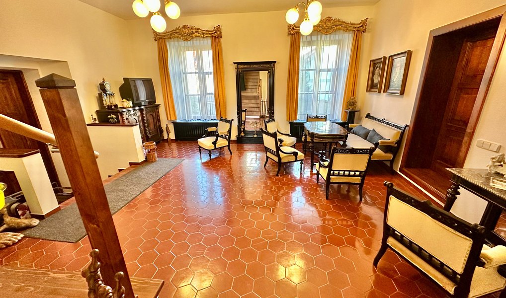 Prodej domu 503 m² s pozemkem 1 727 m², Pelhřimov – náhled fotky 12