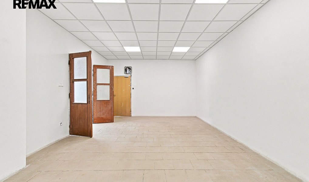 Pronájem obchodních prostor 171 m², Přeštice – náhled fotky 15
