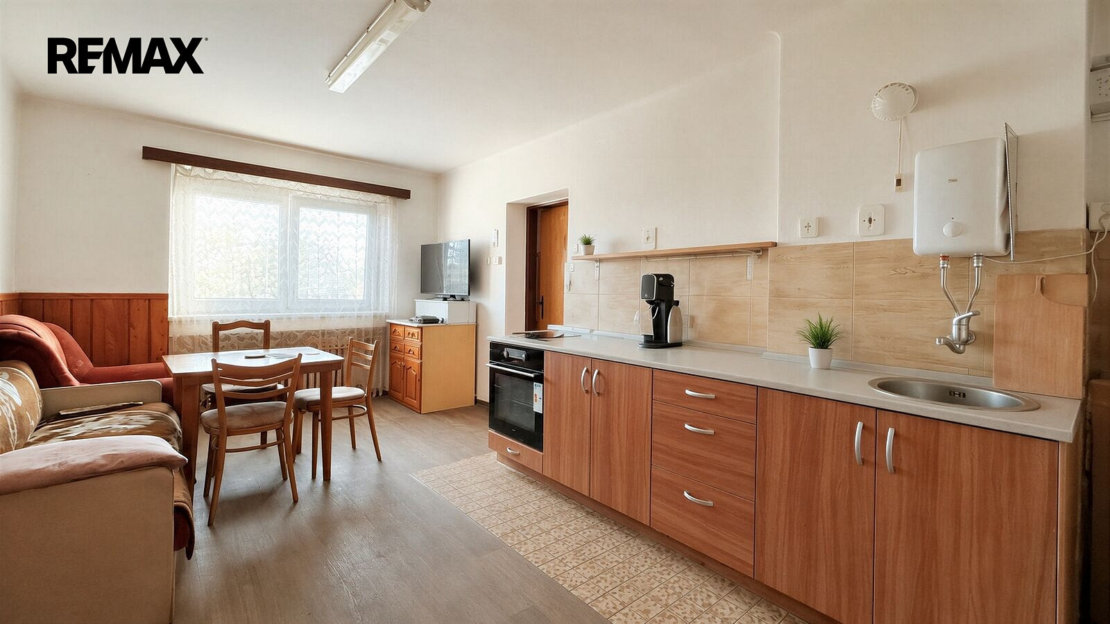 Prodej domu 180 m² s pozemkem 780 m² – fotografie 3