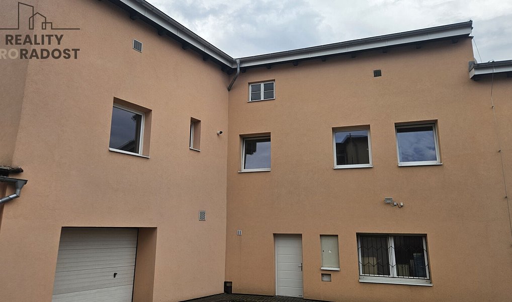 Pronájem bytu 3+kk 70 m², Teplice – náhled fotky 13
