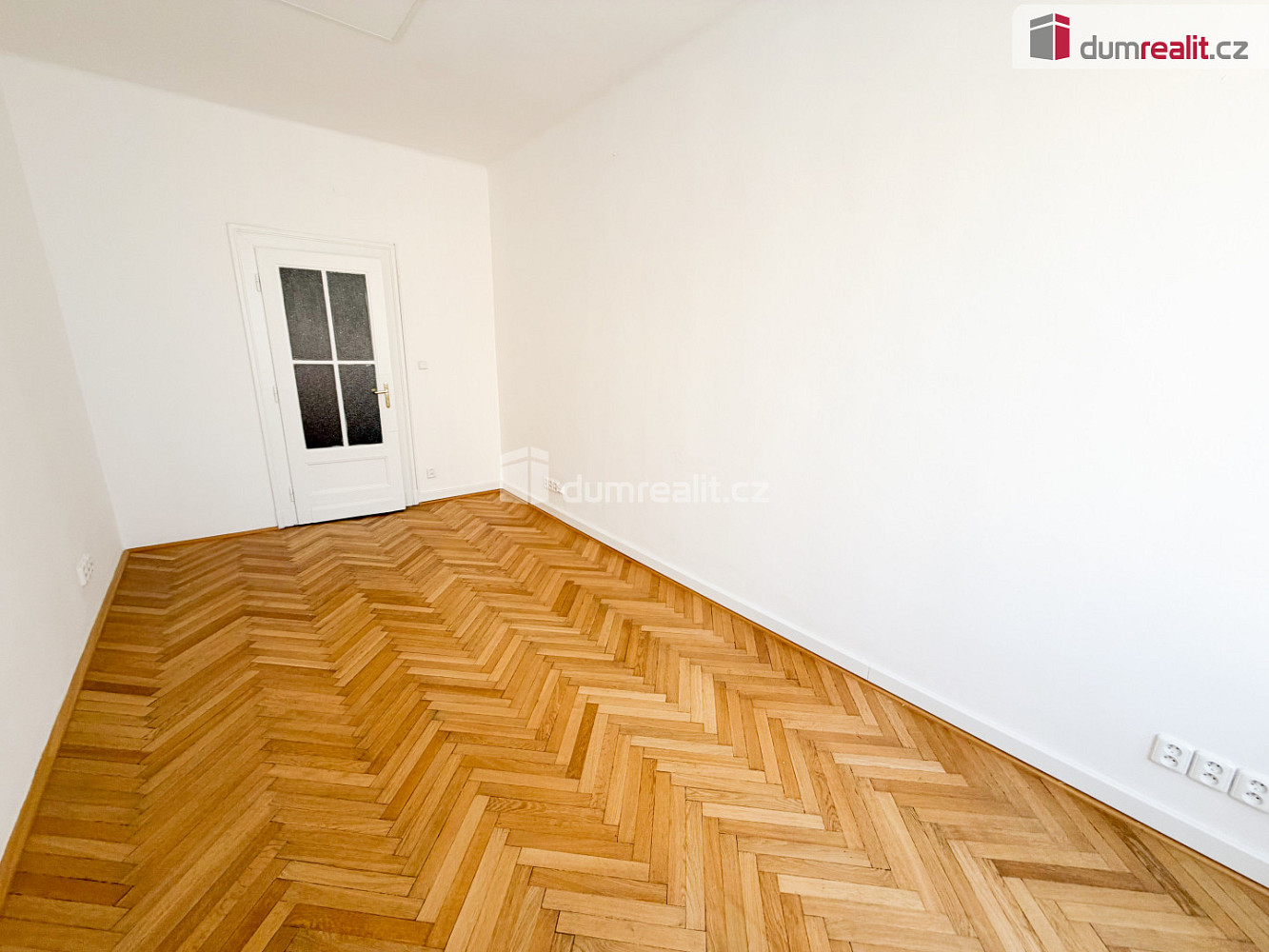 Pronájem kanceláře 17 m² — photo 2