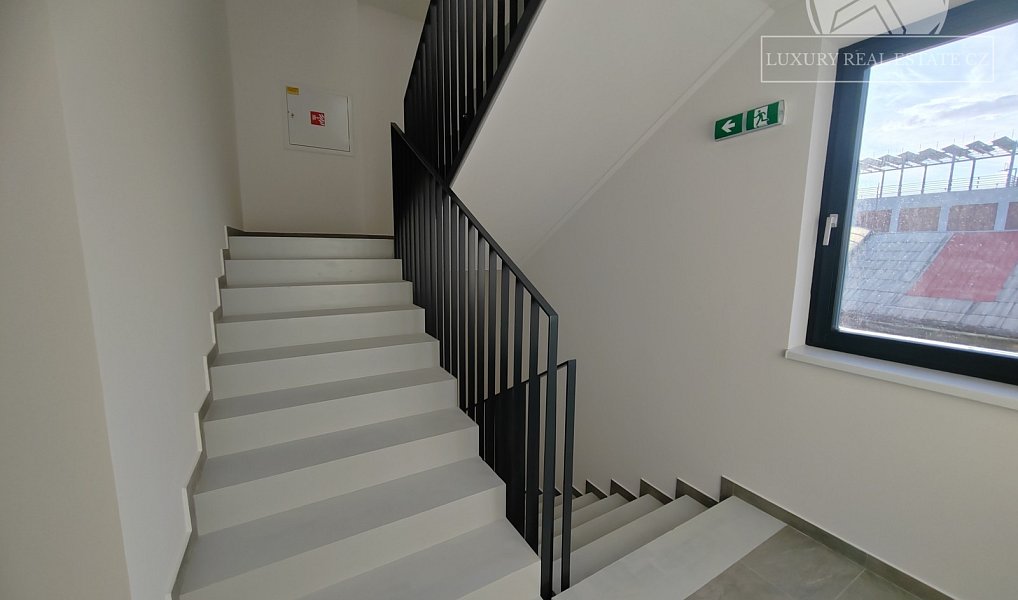 Prodej bytu 2+kk 61 m², Praha – náhled fotky 14