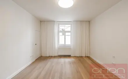 Pronájem bytu 3+kk 93 m², náměstí Jiřího z Poděbrad, Praha 3 - Vinohrady