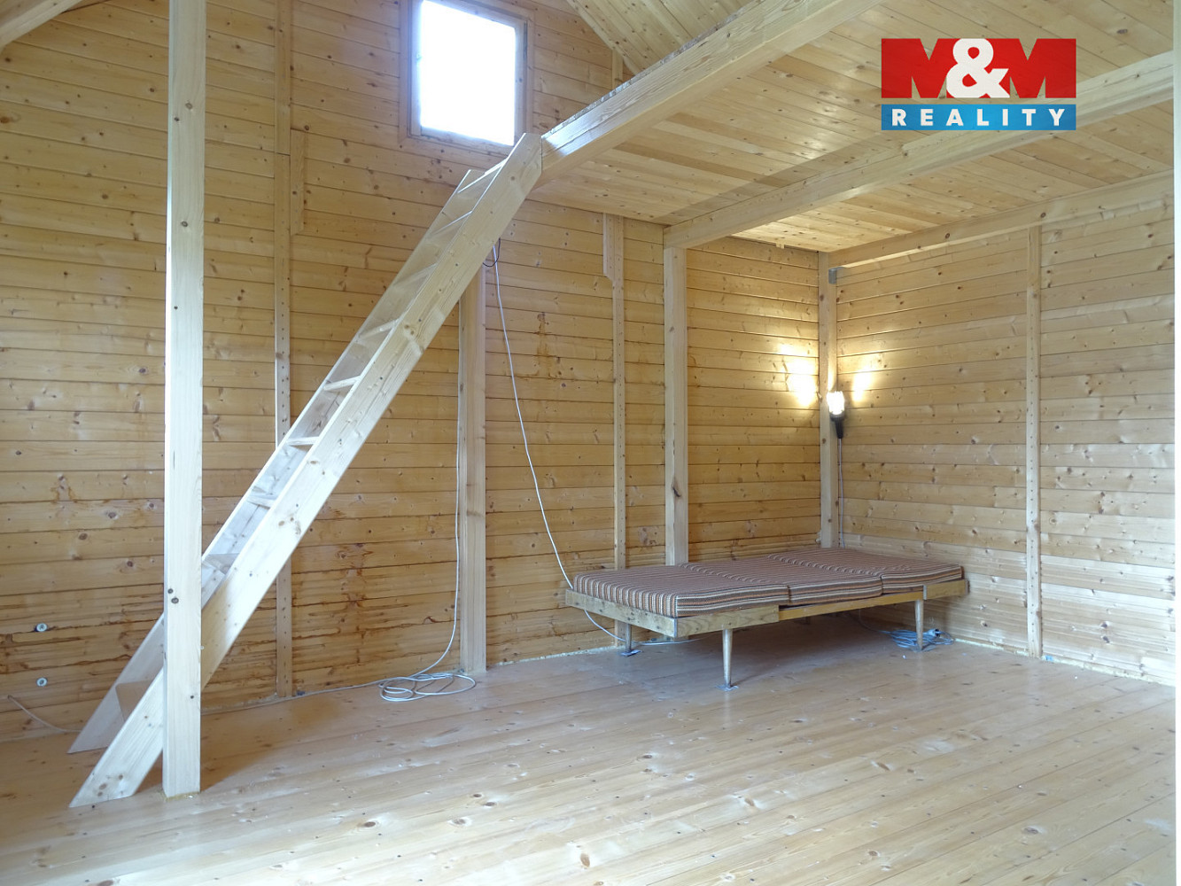 Prodej chaty/chalupy 37 m² s pozemkem 258 m² – fotografie 2