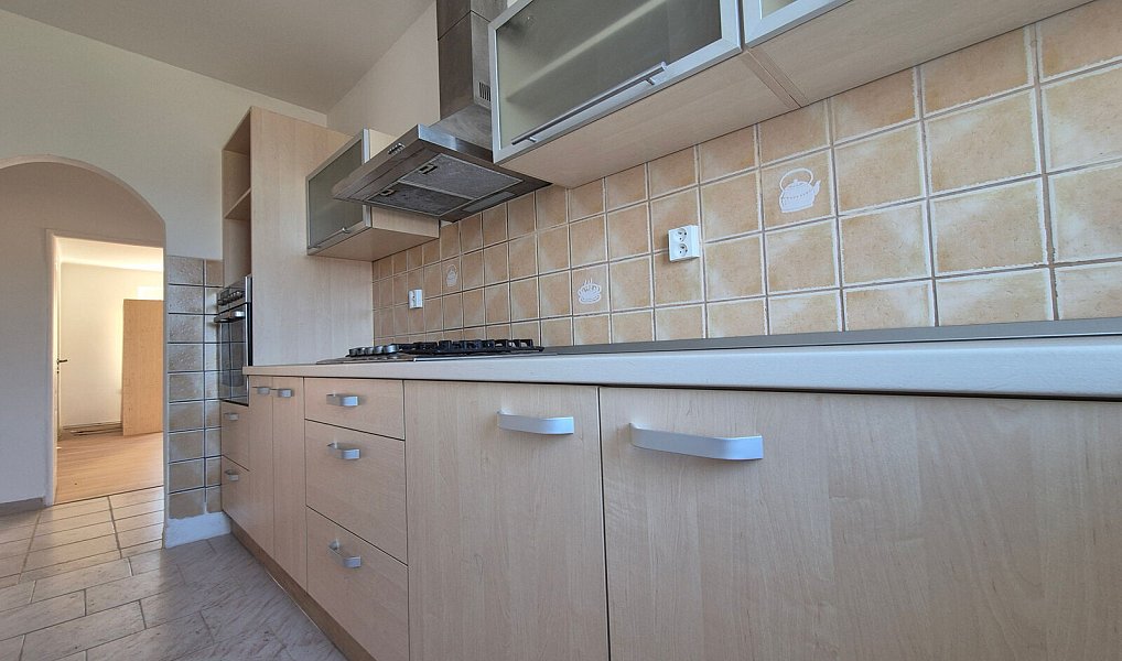 Pronájem bytu 3+1 92 m², Domoušice – náhled fotky 3