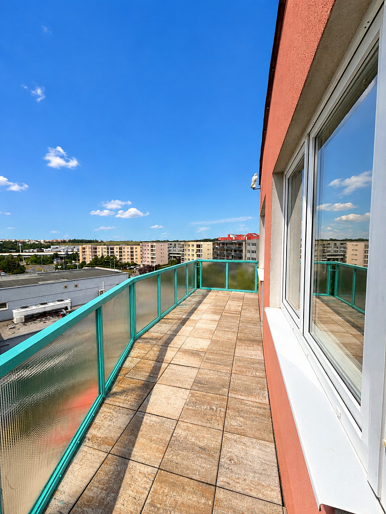 Prodej bytu 3+kk 97 m² – pohled 3