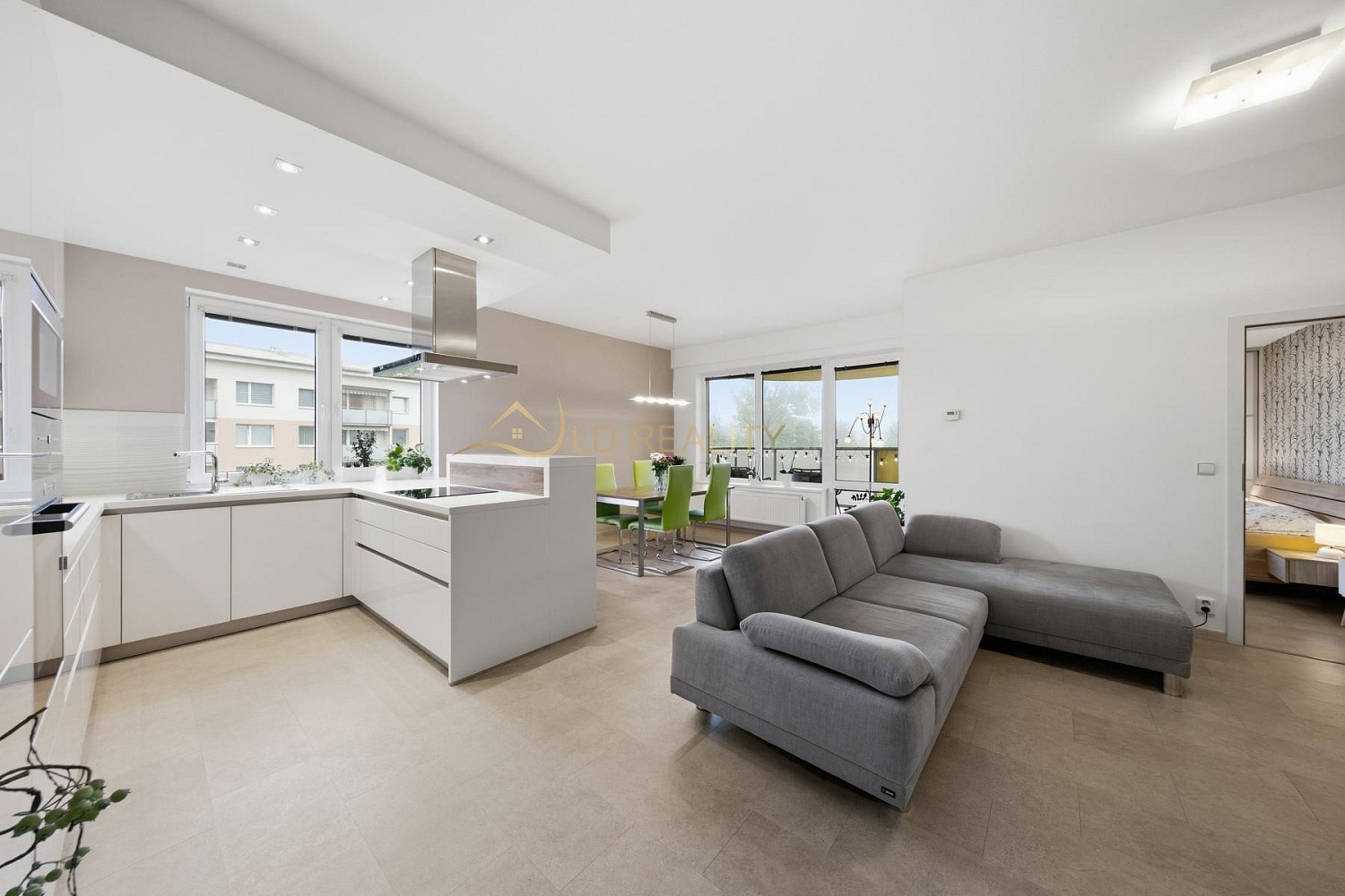 Prodej bytu 2+kk 71 m² – fotografie 3
