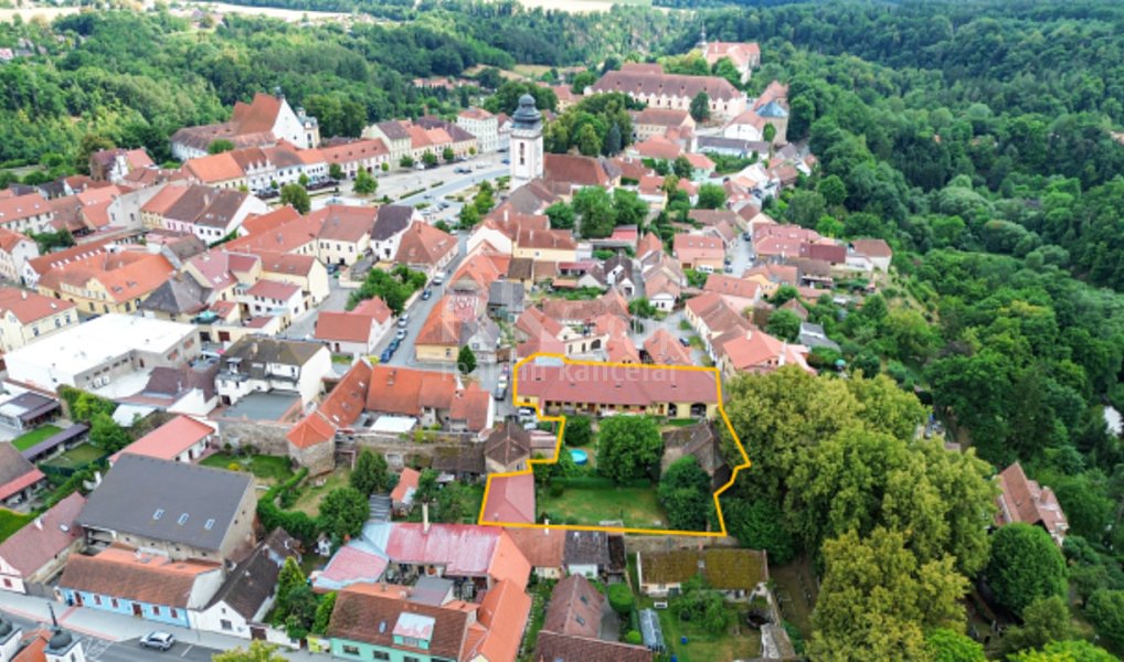 Prodej domu 1 144 m² s pozemkem 1 535 m², Bechyně – náhled fotky 3