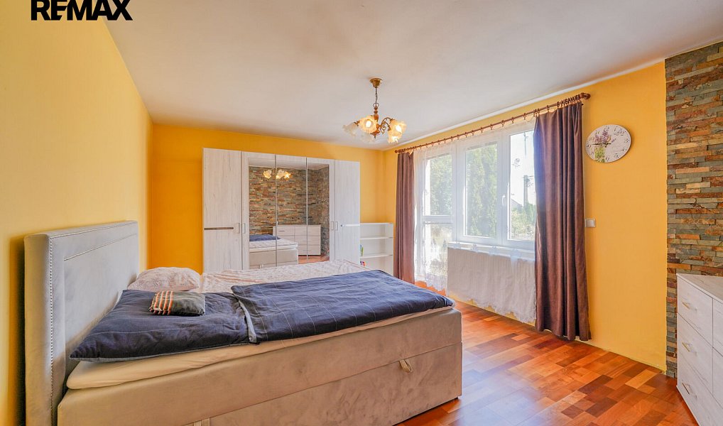 Prodej domu 323 m² s pozemkem 1 638 m², Bochov – náhled fotky 5
