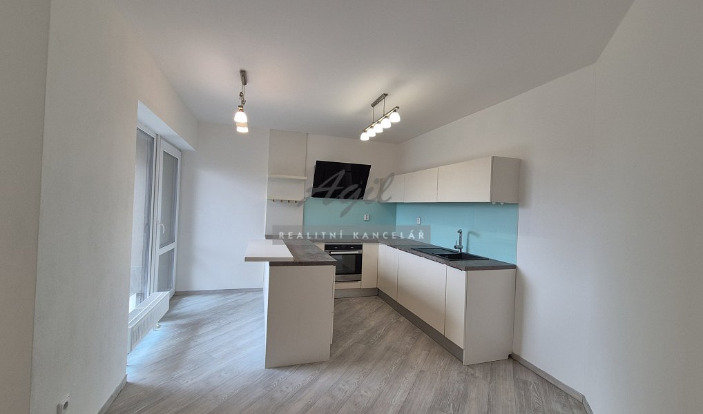 Prodej bytu 3+kk 99 m², Ivančice – náhled fotky 2