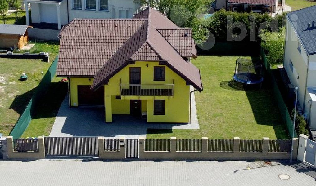 Prodej domu 160 m² s pozemkem 591 m², Jeneč – náhled fotky 14