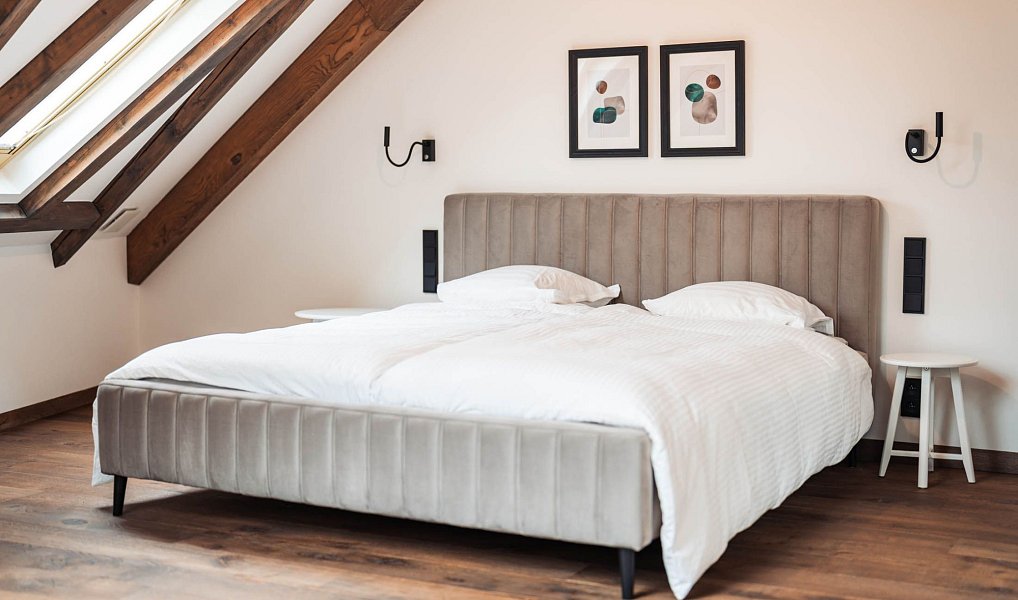 Pronájem bytu 5+kk 335 m², Praha – náhled fotky 14