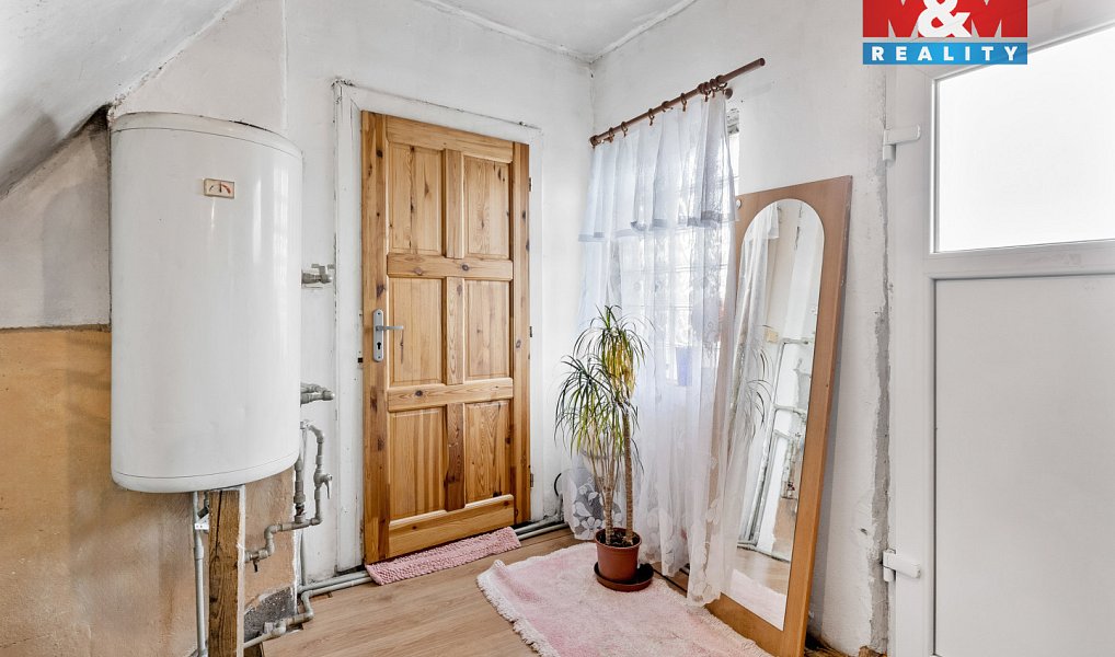 Prodej domu 242 m² s pozemkem 127 m², Dubá – náhled fotky 16