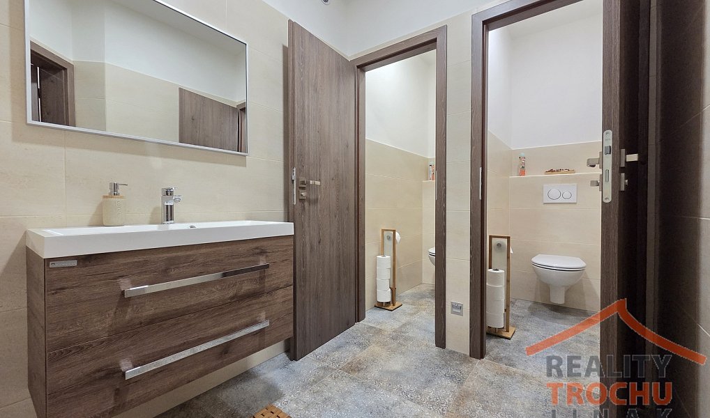 Prodej komerčního objektu (jiného typu) 715 m², Trutnov – náhled fotky 38
