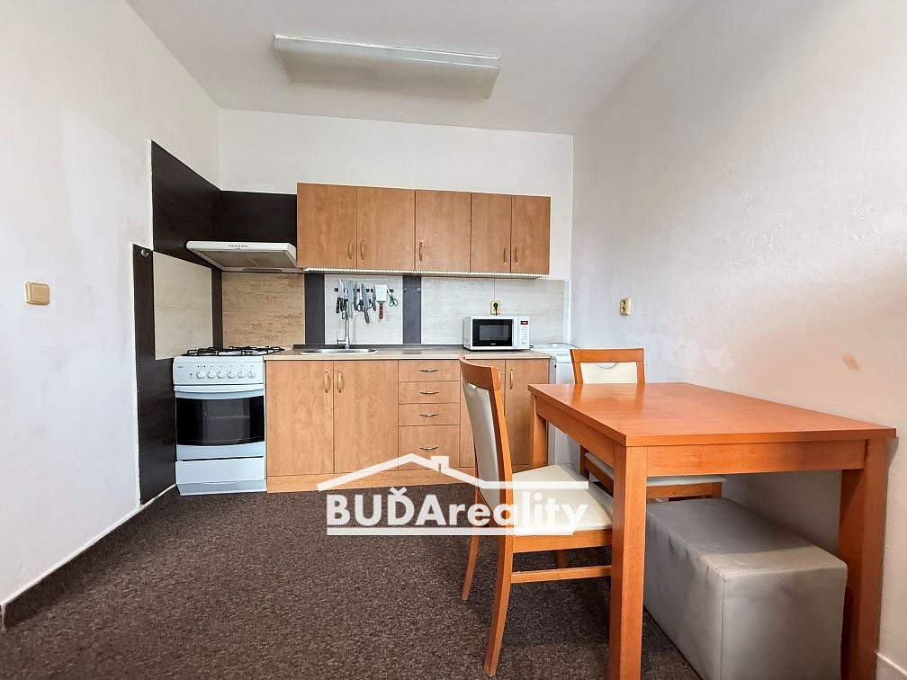 Prodej bytu 2+1 35 m² – fotografie 2