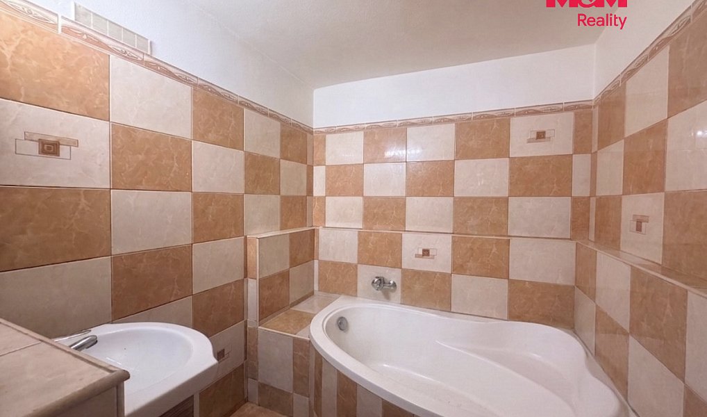 Prodej domu 90 m² s pozemkem 815 m², Dřešín – náhled fotky 9