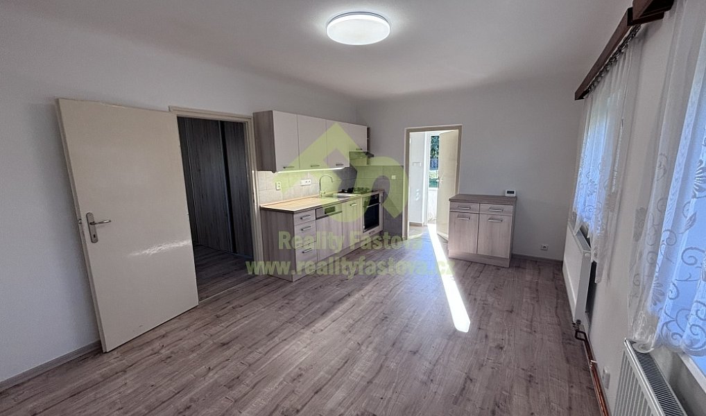 Pronájem bytu 2+kk 41 m², Rokycany – náhled fotky 5