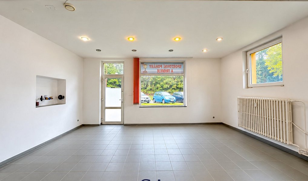 Pronájem obchodních prostor 30 m², Semily – náhled fotky 2