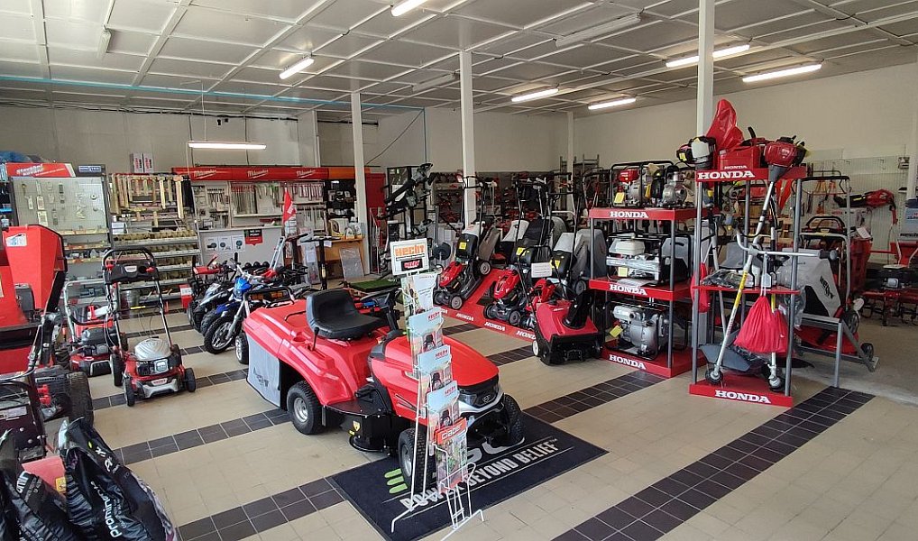 Prodej obchodních prostor 220 m², Cheb – náhled fotky 2