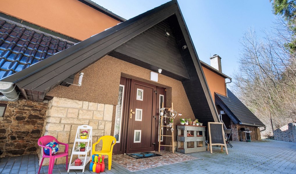 Prodej domu 300 m² s pozemkem 4 332 m², Karolinka – náhled fotky 5