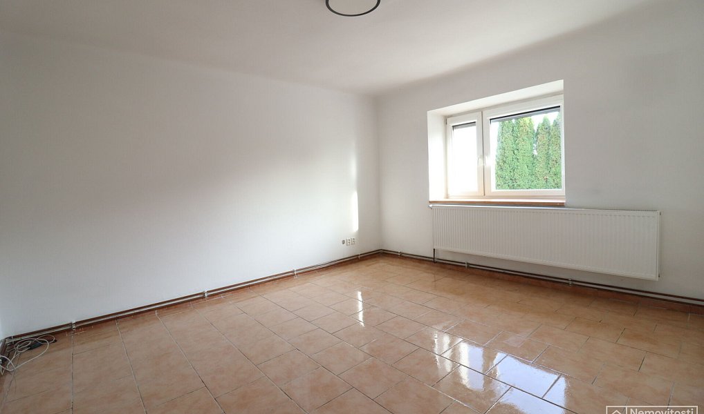 Prodej domu 69 m² s pozemkem 3 400 m², Štěkeň – náhled fotky 2