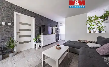 Prodej domu 480 m² s pozemkem 957 m², Želízy - Sitné, okres Mělník