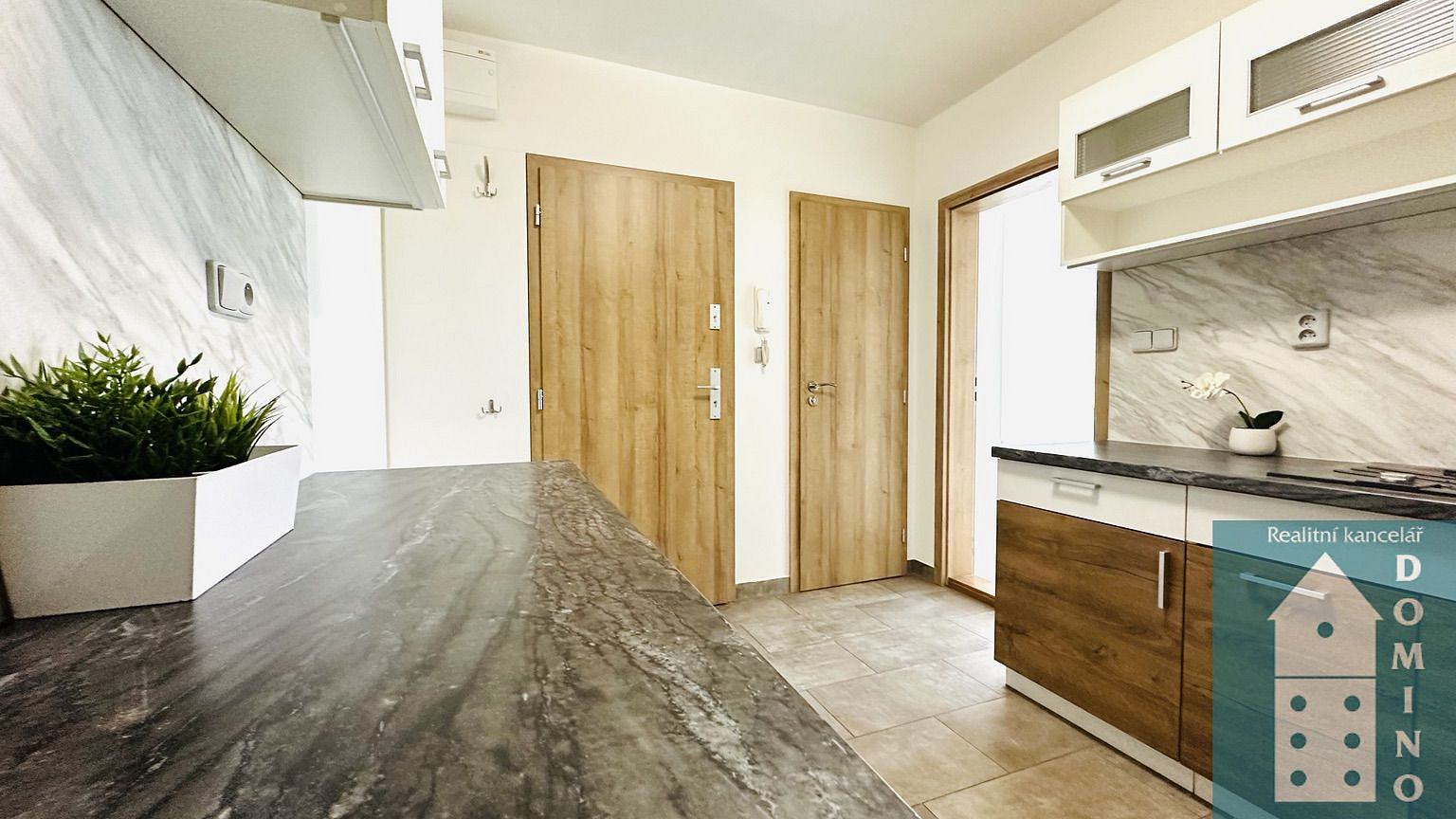 Pronájem bytu 2+1 62 m² – fotografie 4