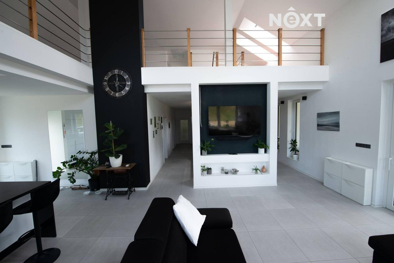 Prodej domu 263 m² s pozemkem 38 000 m² — photo 2