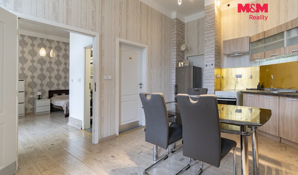 Prodej nájemního domu, činžáku 340 m², Karlovy Vary – náhled fotky 18