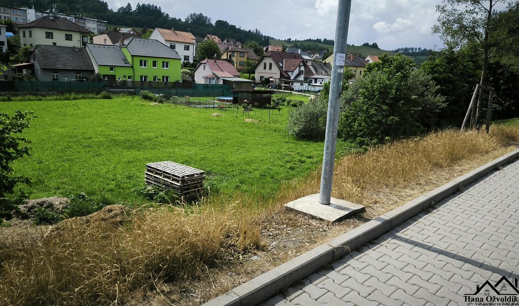 Prodej zahrady 550 m², Olešnice – náhled fotky 9