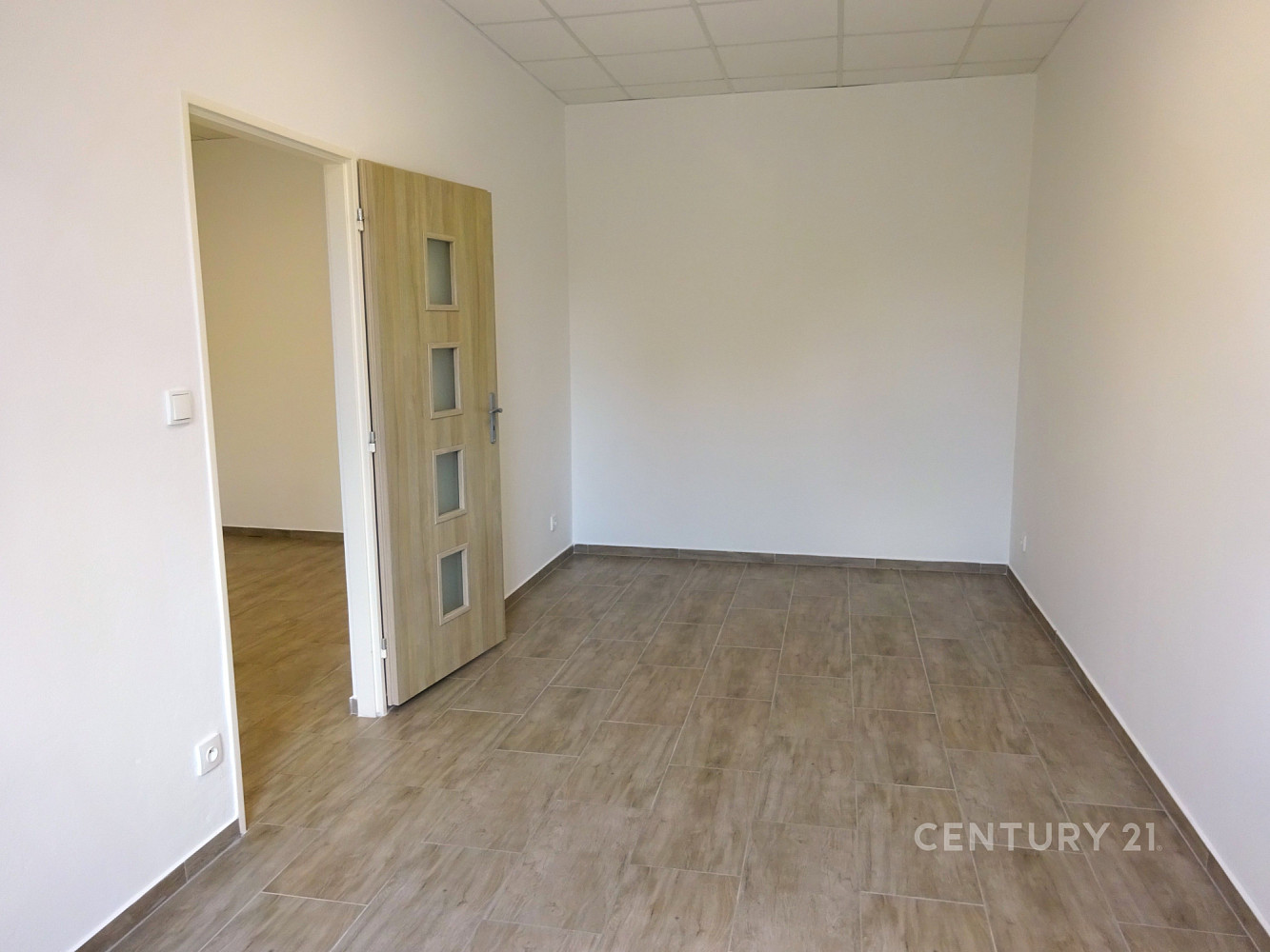 Pronájem bytu 2+kk 43 m² — photo 2