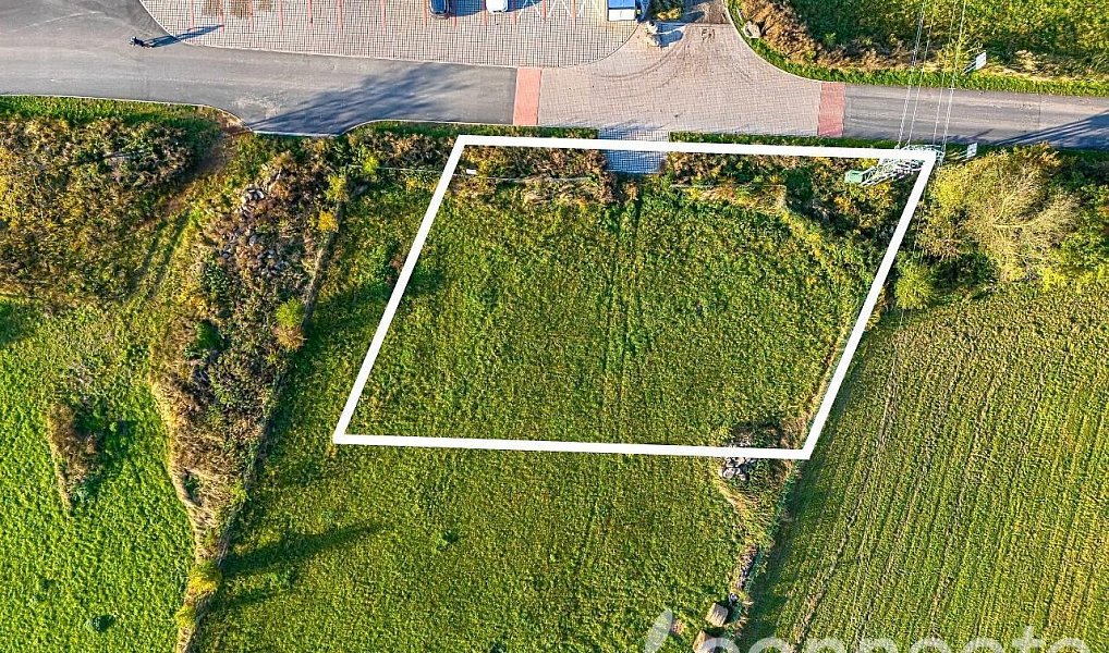 Prodej stavebního pozemku 977 m², Svojetice – náhled fotky 12