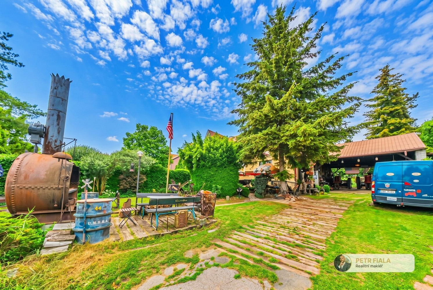 Prodej domu 210 m² s pozemkem 885 m² — photo 2