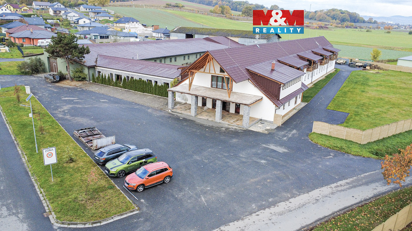 Prodej obchodních prostor 1 860 m²