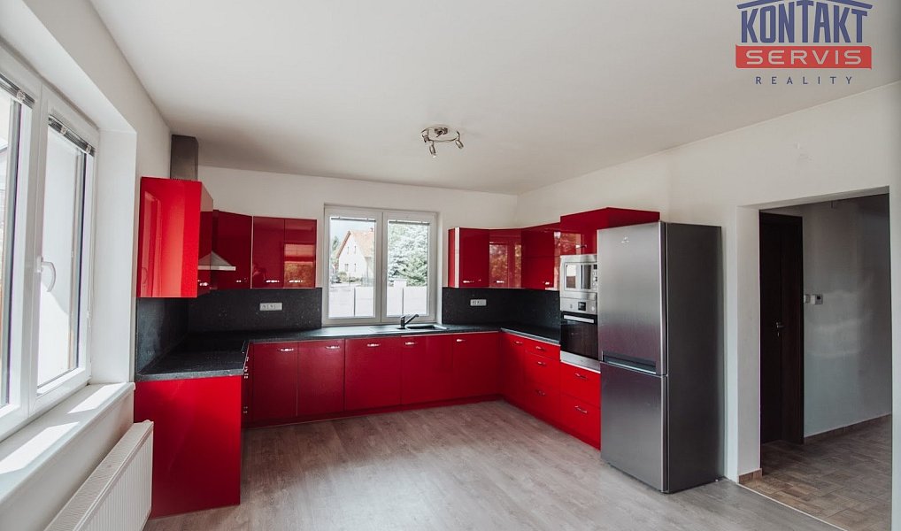 Prodej domu 135 m² s pozemkem 1 654 m², Lišov – náhled fotky 13