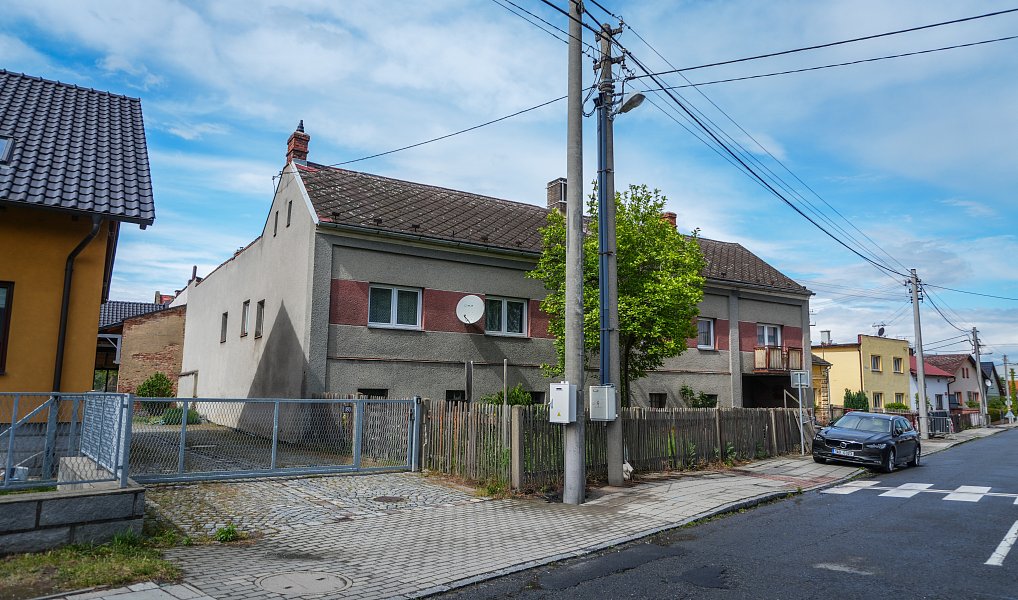 Prodej domu 634 m² s pozemkem 2 522 m², Opava – náhled fotky 2