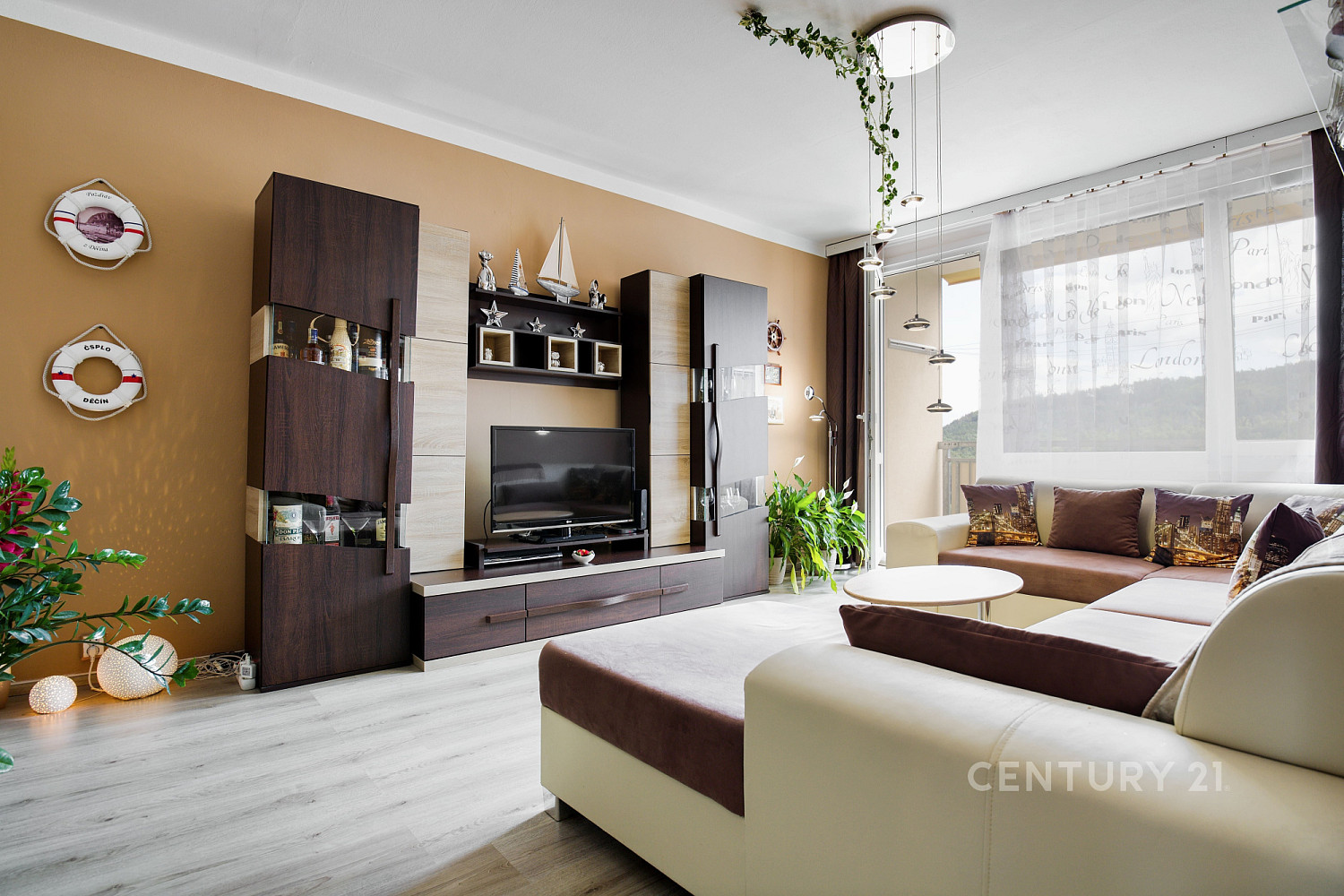 Pronájem bytu 3+1 64 m² – fotografie 2