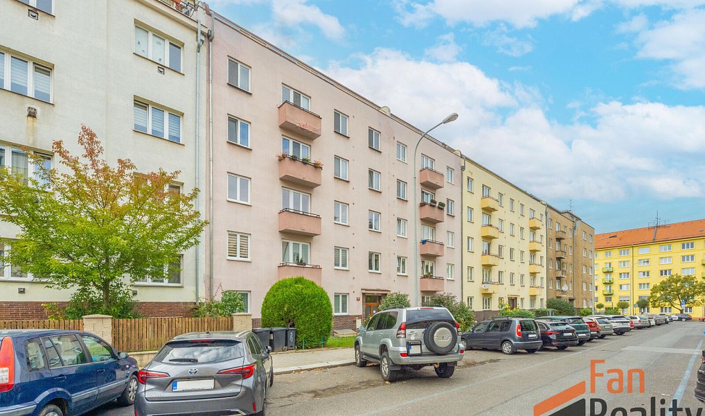 Prodej bytu 3+1 92 m², Praha – náhled fotky 28