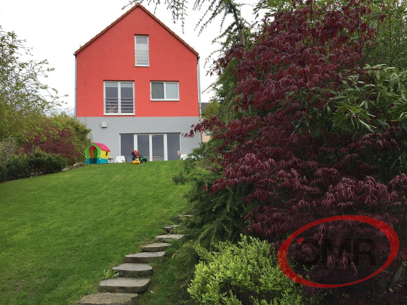 Pronájem domu 200 m² s pozemkem 534 m²