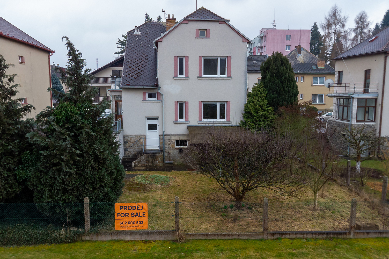 Prodej domu 248 m² s pozemkem 548 m²