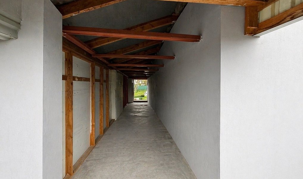 Prodej domu 200 m² s pozemkem 1 203 m², Kly – náhled fotky 36