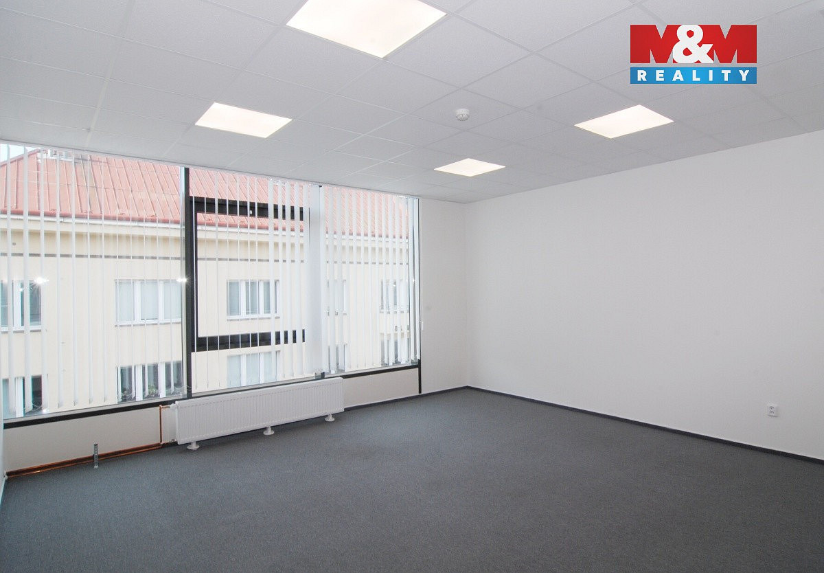 Pronájem kanceláře 2 000 m² — photo 5