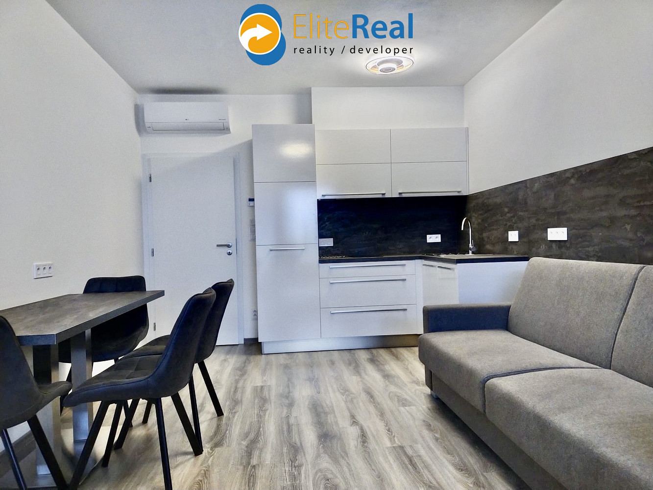 Pronájem bytu 1+kk 36 m²