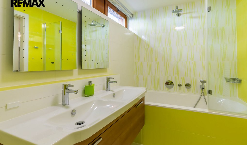 Prodej domu 306 m² s pozemkem 418 m², Praha – náhled fotky 28